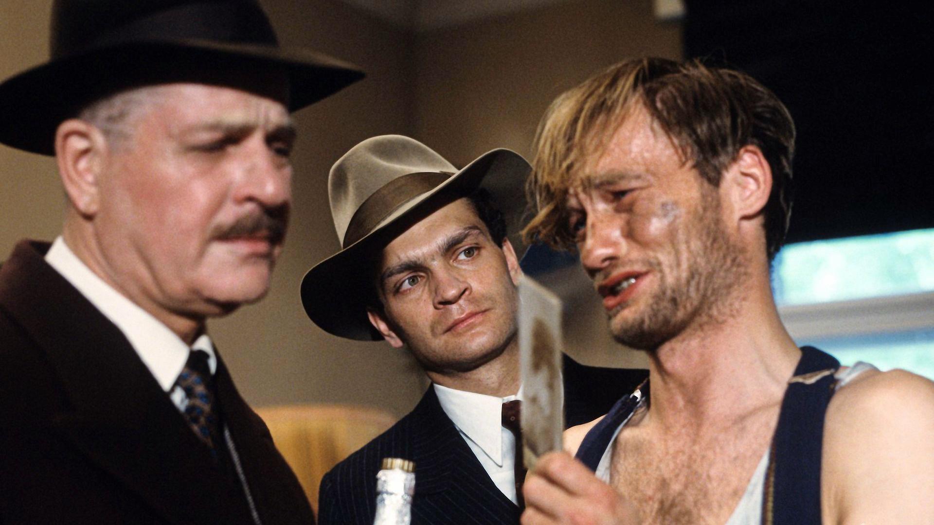 Vabank II 1985 movie scene