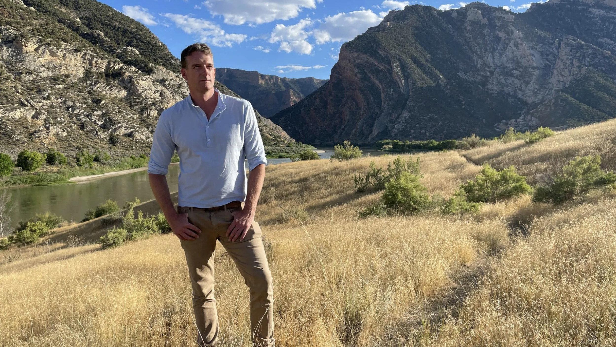 Into Dinosaur Valley with Dan Snow 2022 movie scene