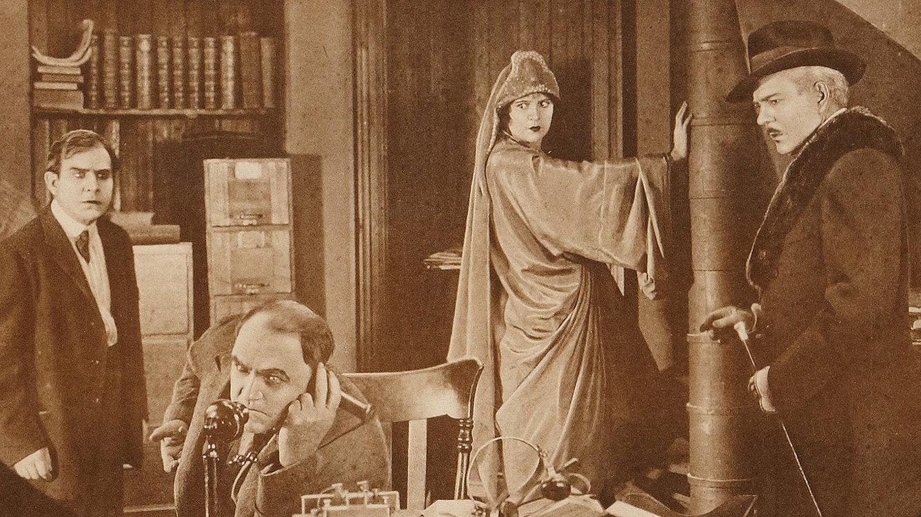 The Hole in the Wall 1921 movie scene