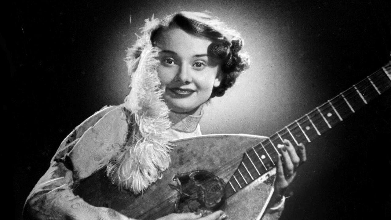 Dutch in Seven Lessons 1948 movie scene