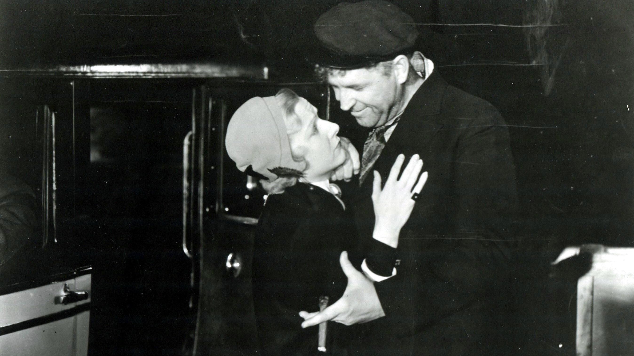 Gorilla Ship 1932 movie scene