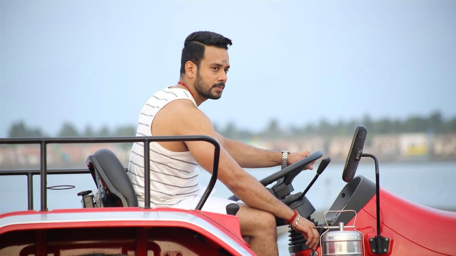 Kadugu 2017 movie scene
