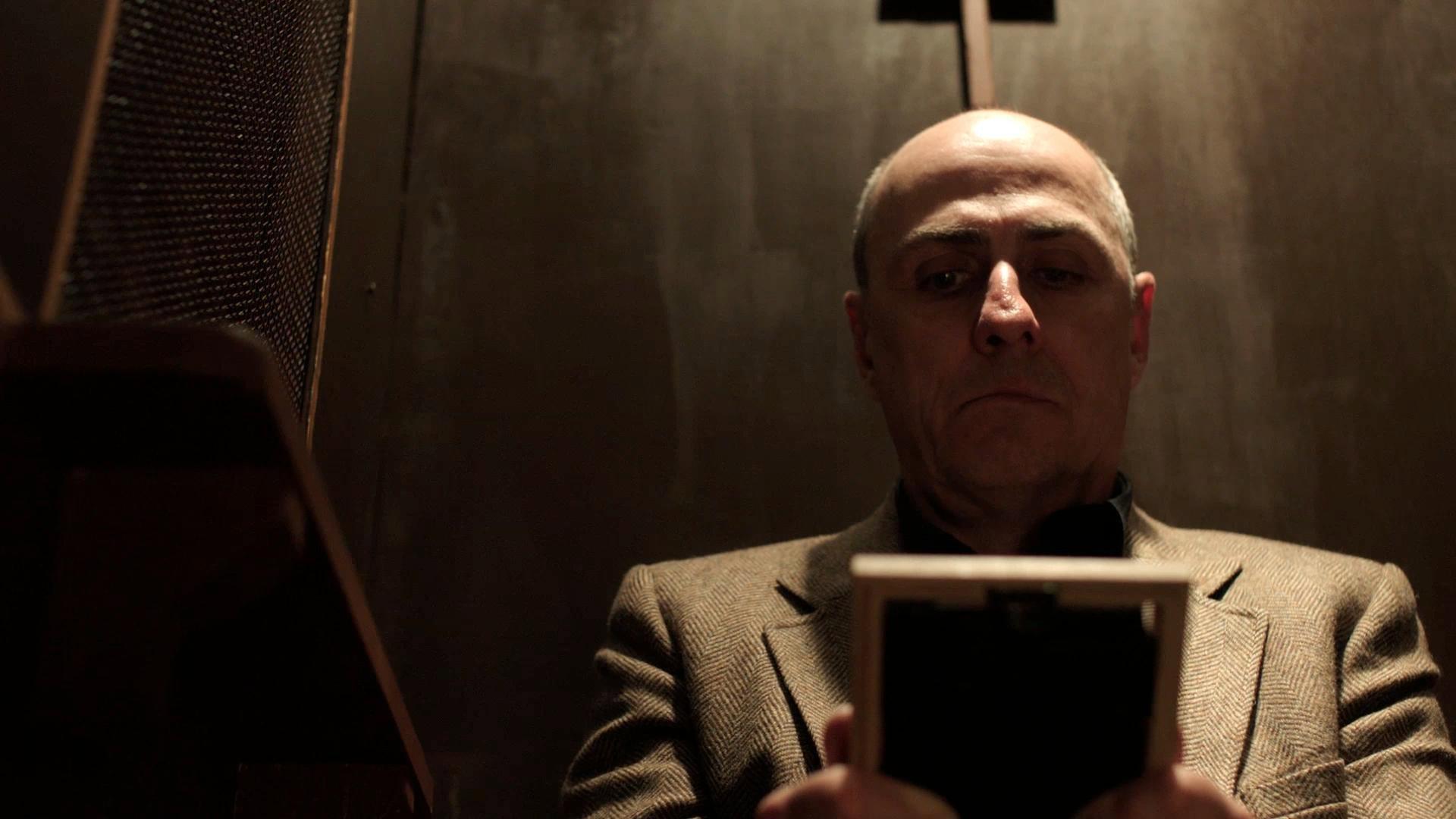 Mute 2011 movie scene