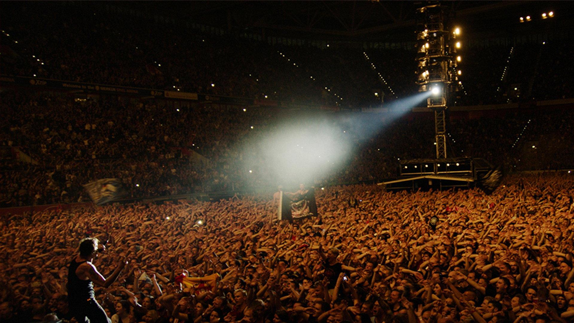 You Only Live Once: Die Toten Hosen on Tour 2019 movie scene