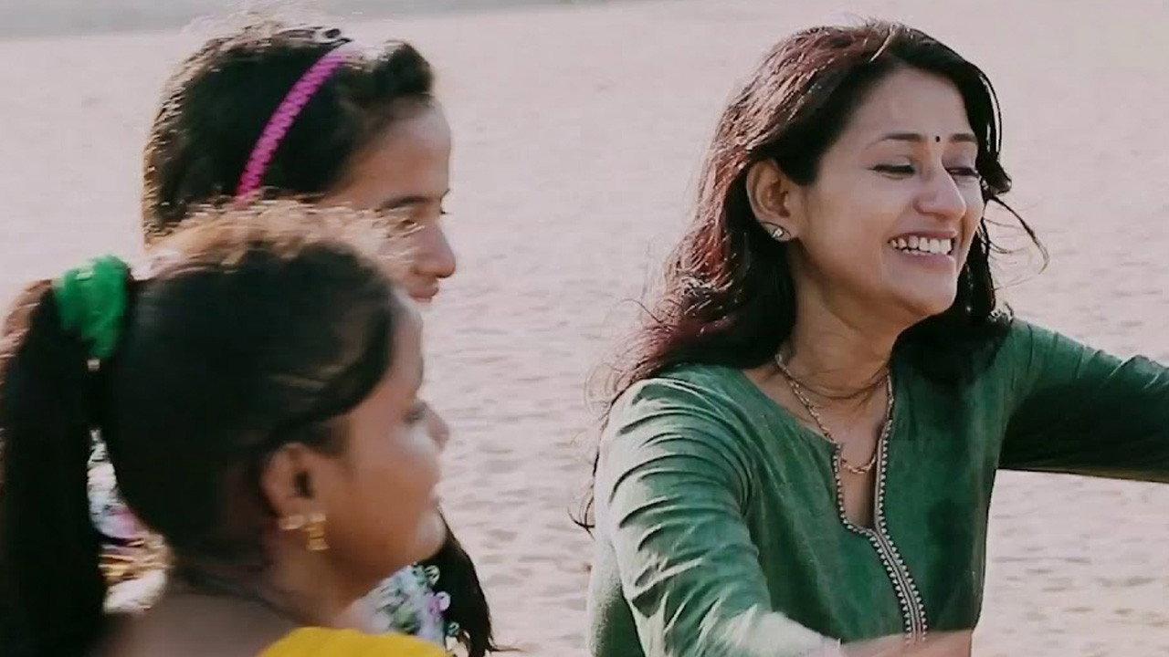 Kadal Kuthiraigal 2018 movie scene