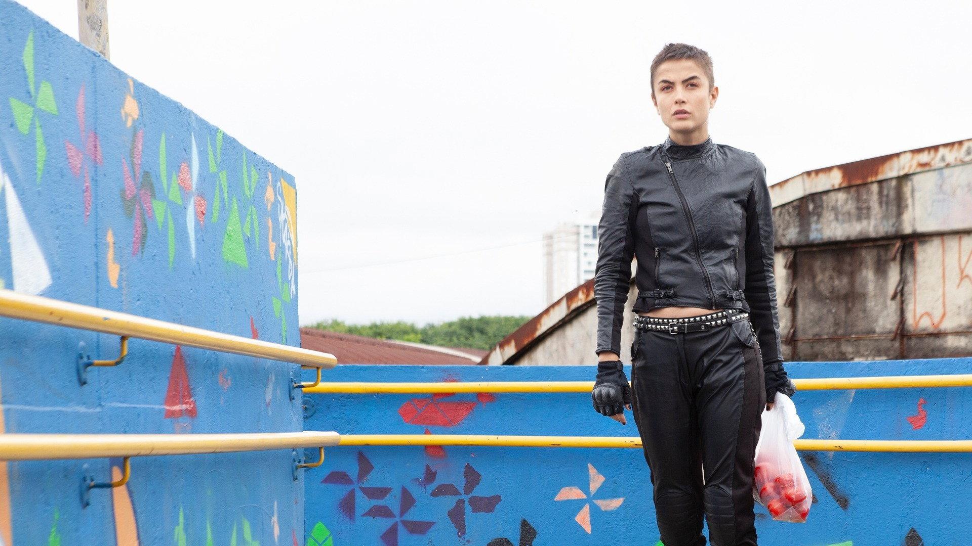 Garota da Moto 2021 movie scene