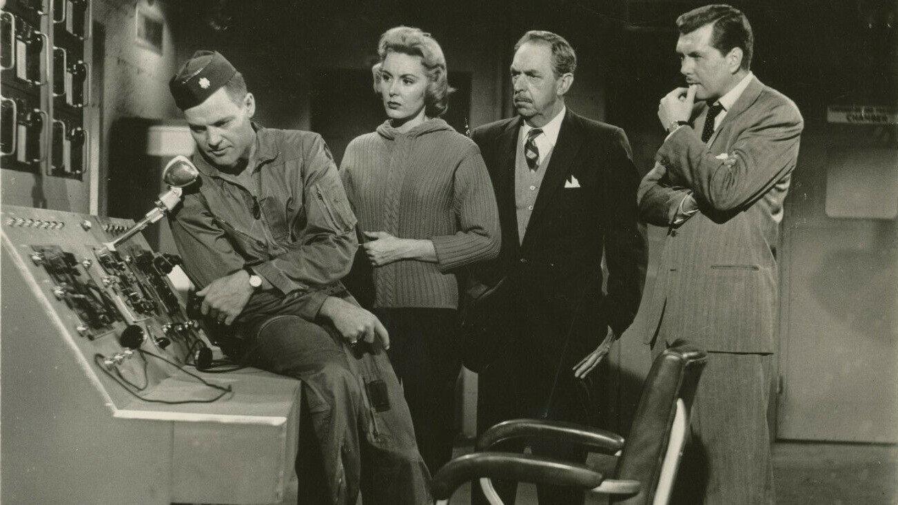 Invisible Invaders 1959 movie scene