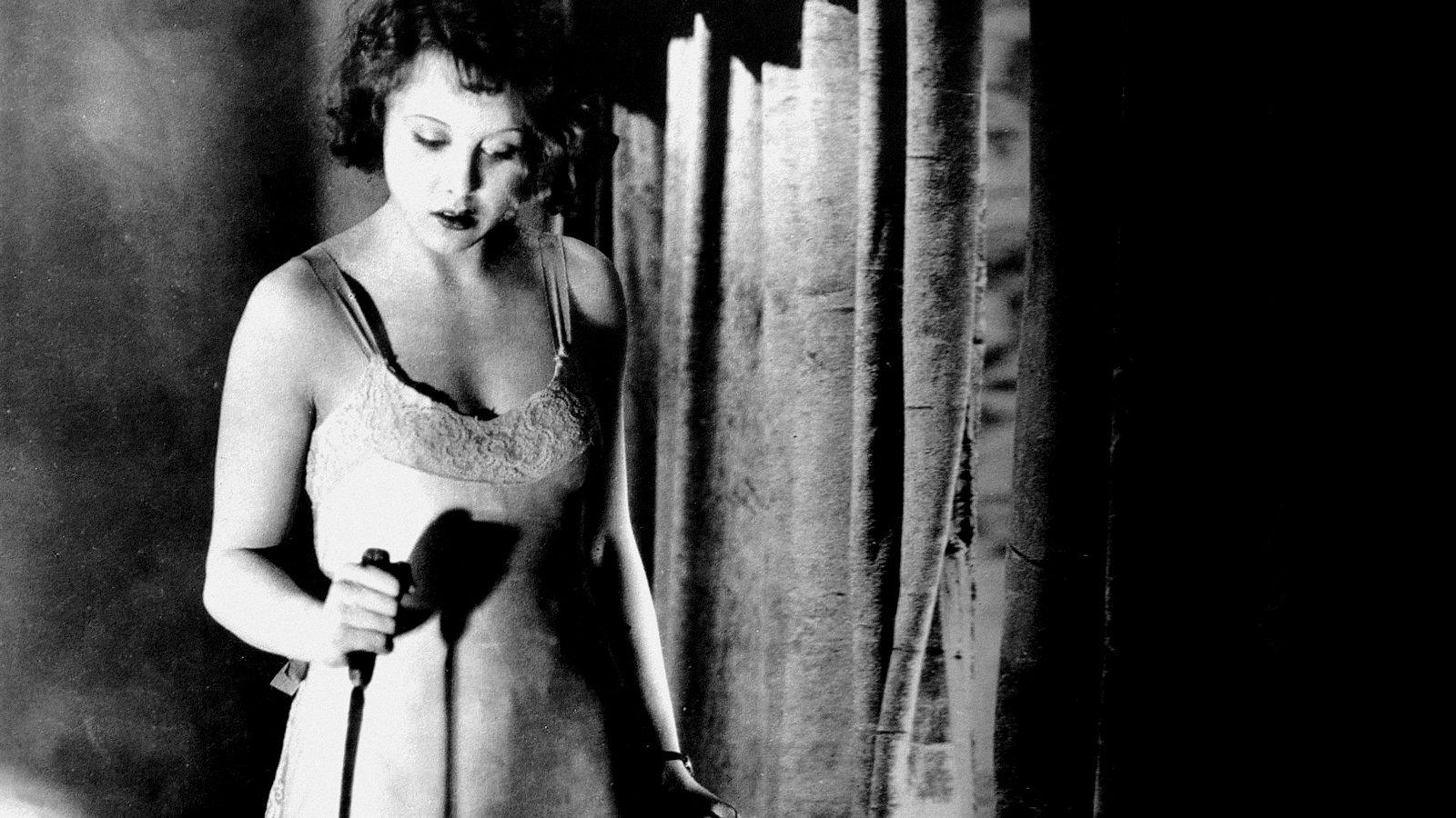 Blackmail 1929 movie scene