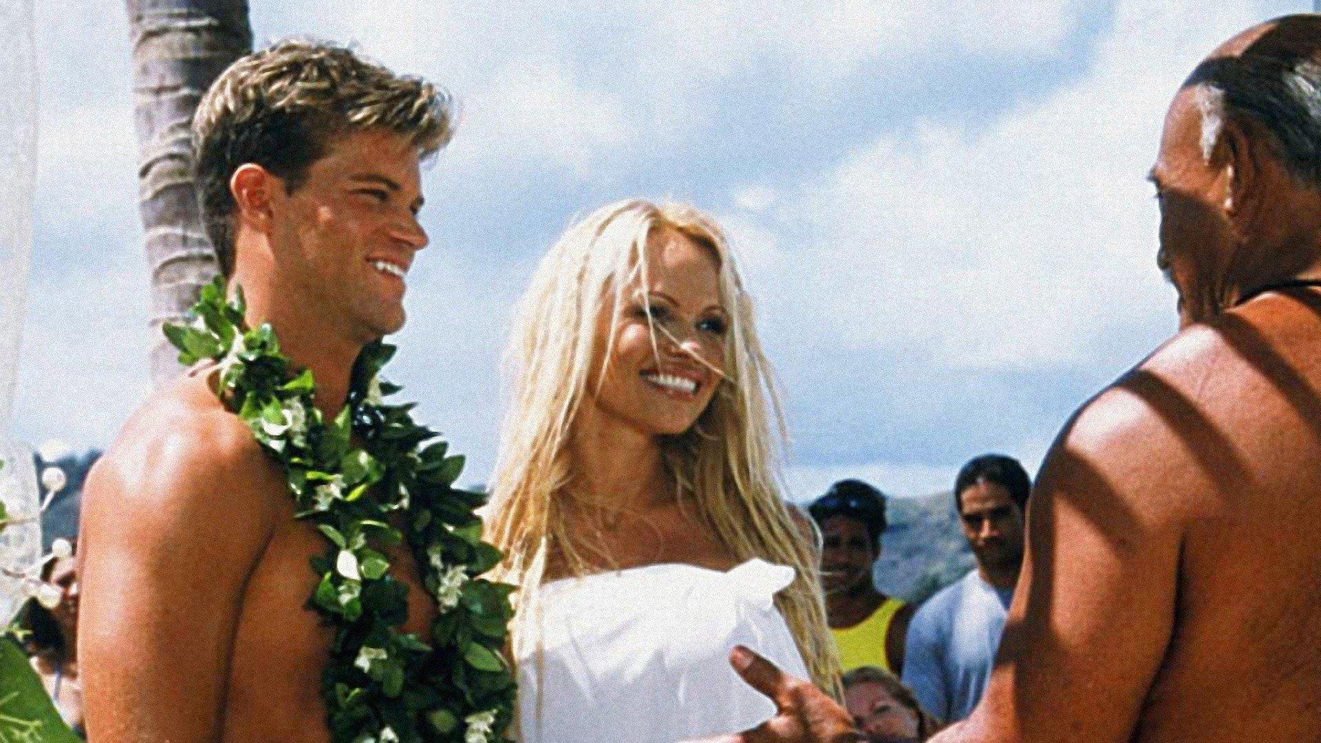 Baywatch: Hawaiian Wedding 2003 movie scene