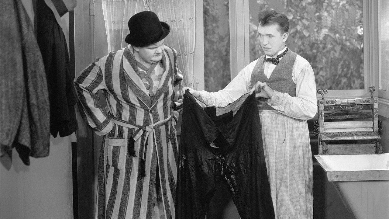 Helpmates 1932 movie scene