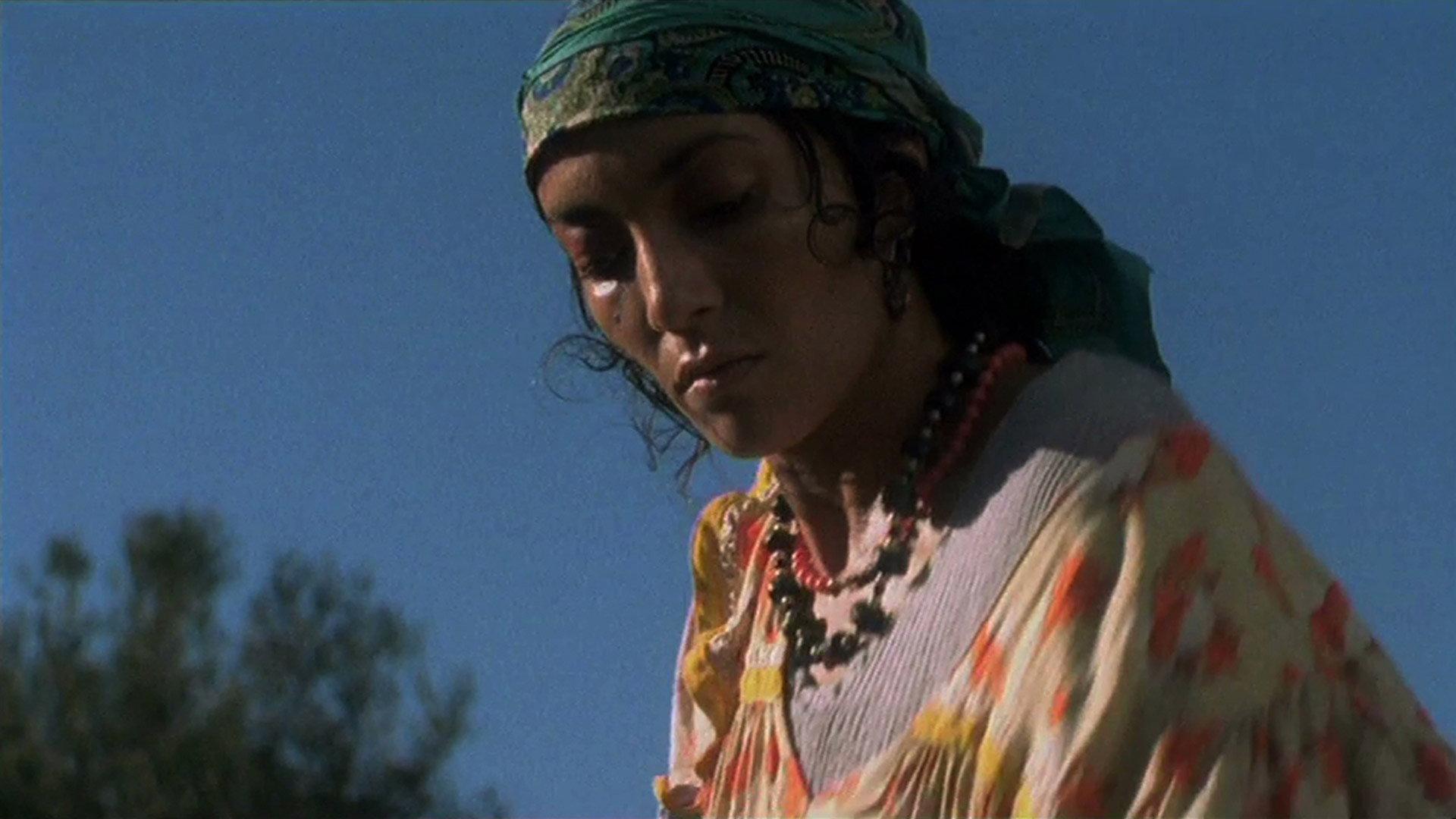 Fatima, the Algerian Woman of Dakar 2004 movie scene