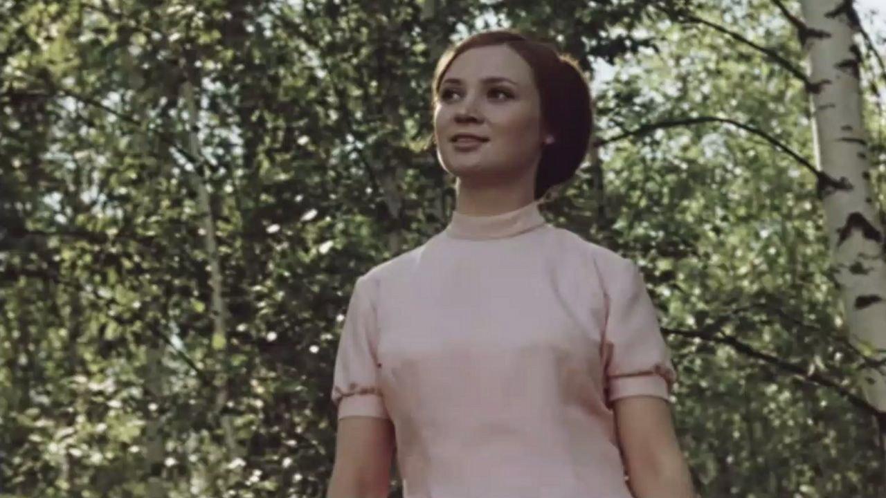 Hurry to Build a House 1971 movie scene