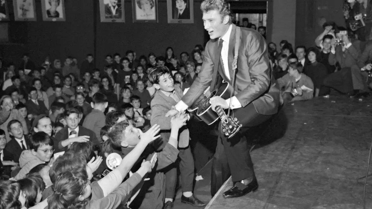 Johnny Hallyday - Un soir à l'Olympia 2019 movie scene