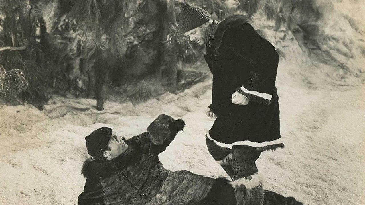 Girl from God's Country 1940 movie scene