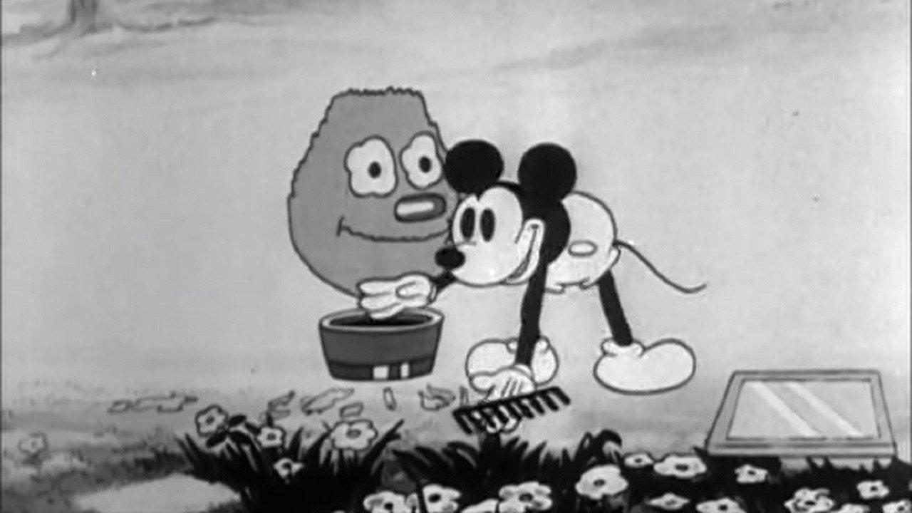 Mickey Cuts Up 1931 movie scene