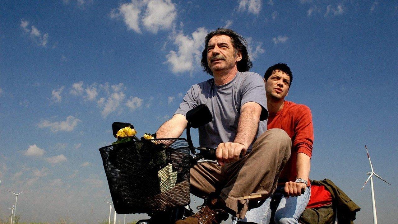 The World Is Big and Salvation Lurks Around the Corner 2008 movie scene