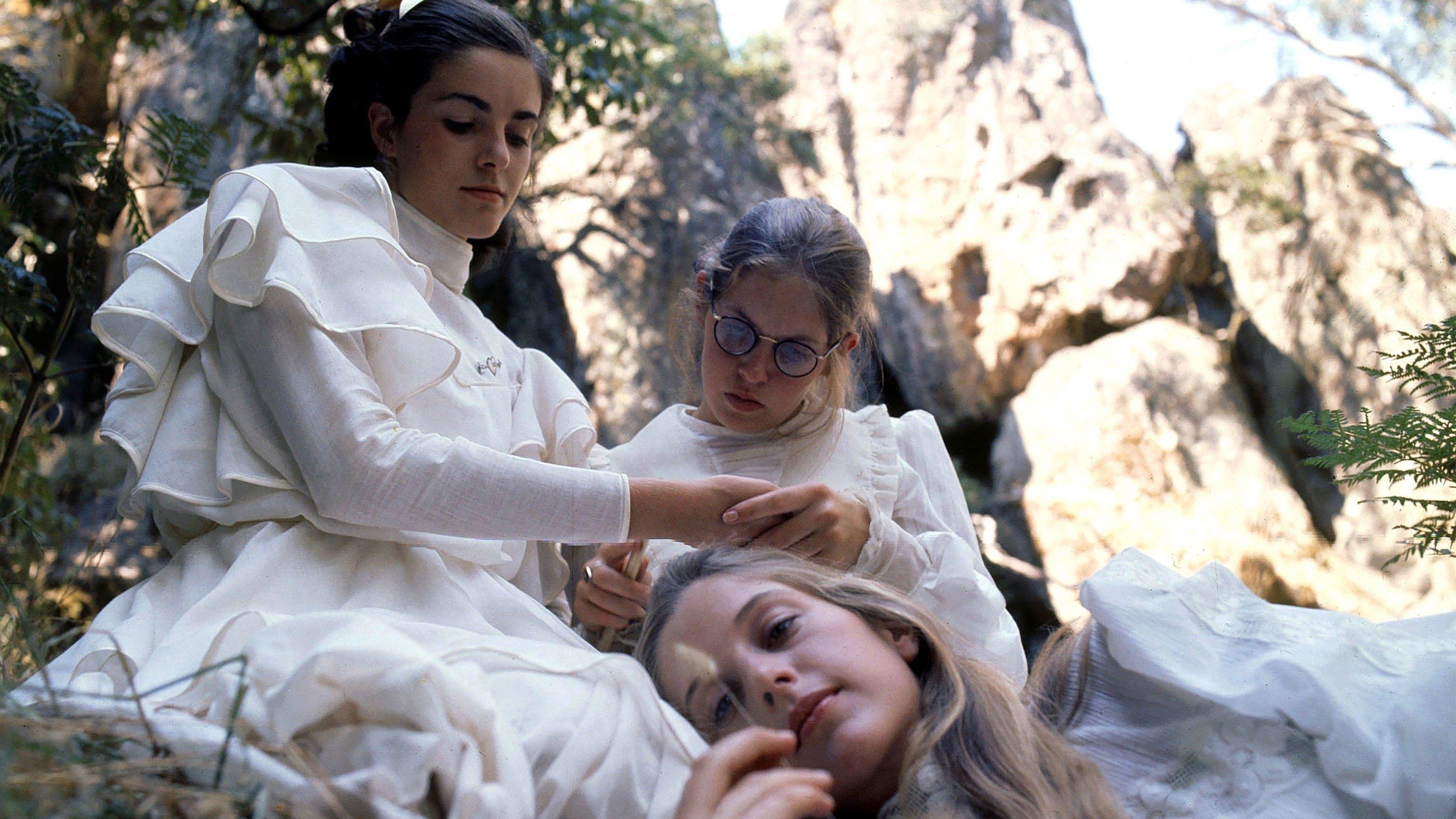 Picnic at Hanging Rock 1975 movie scene