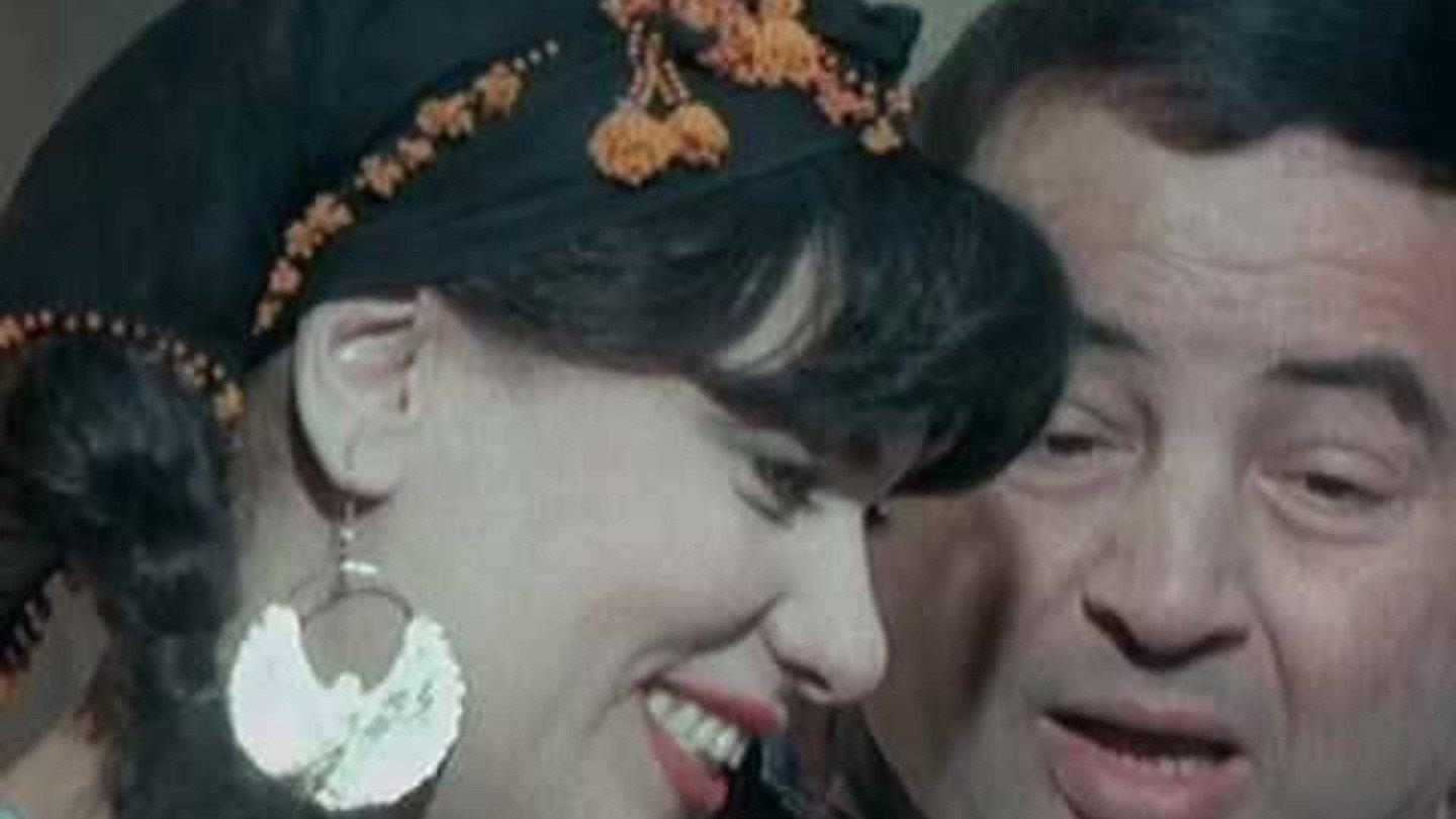 Mister Dollar 1993 movie scene