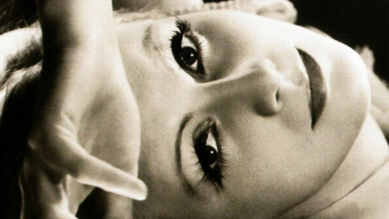 Garbo 2005 movie scene