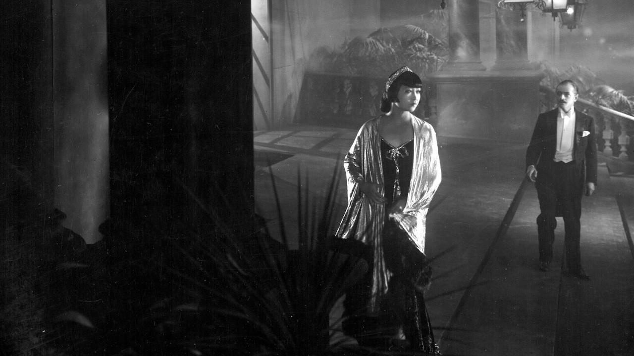 Pavement Butterfly 1929 movie scene