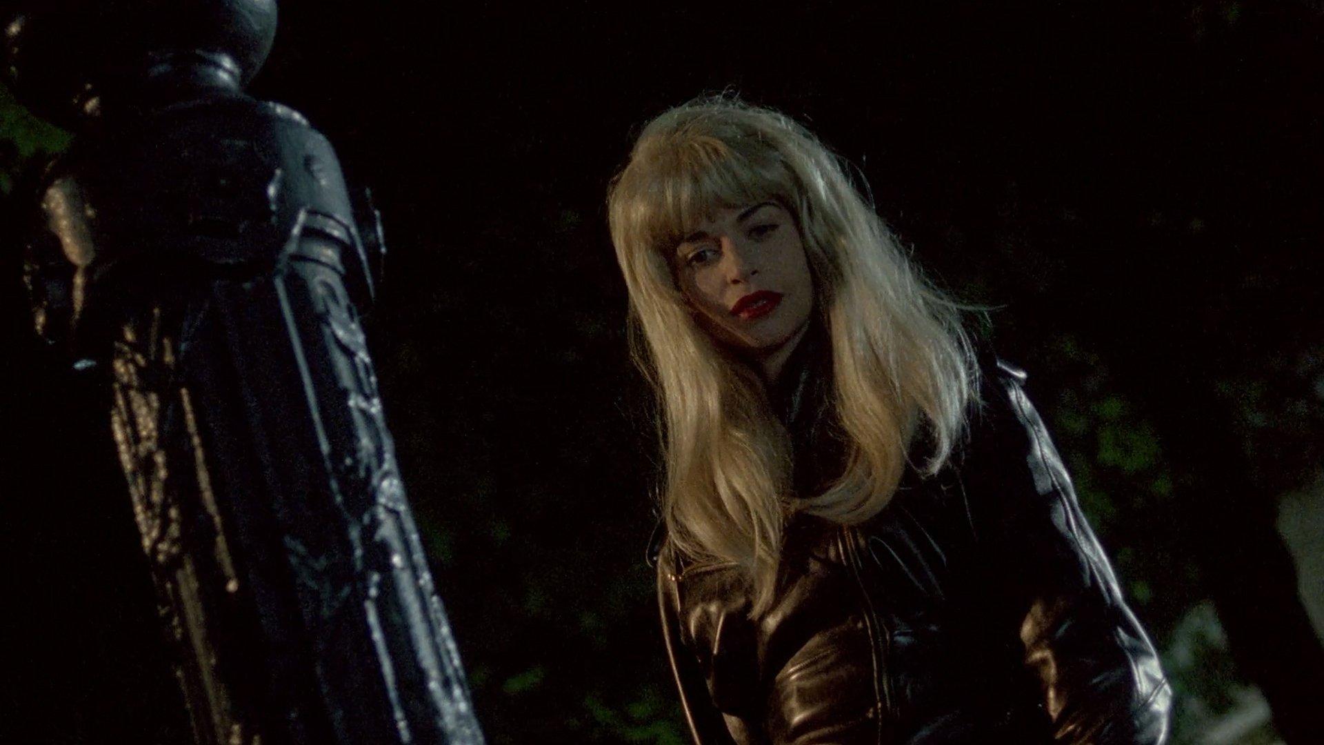 Three Lives and Only One Death 1996 movie scene