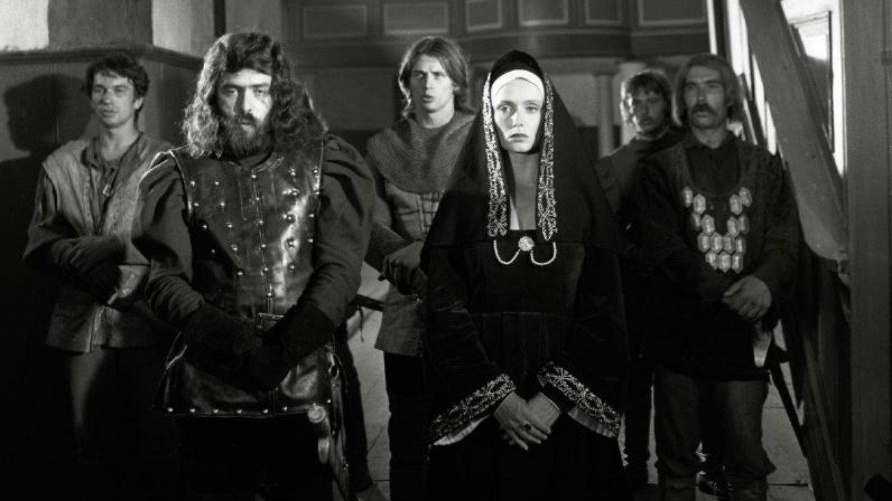In the Time of the Law of the Wolf 1986 movie scene