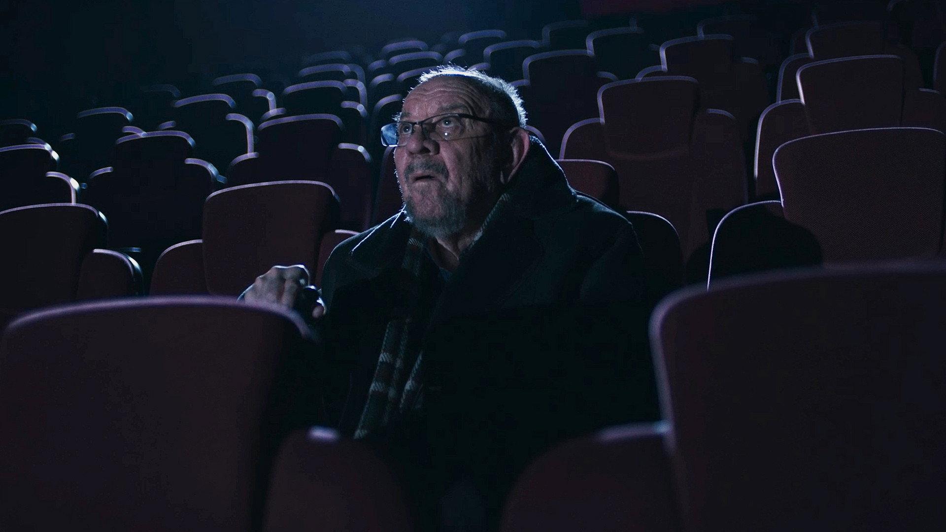 Last Screening 2022 movie scene