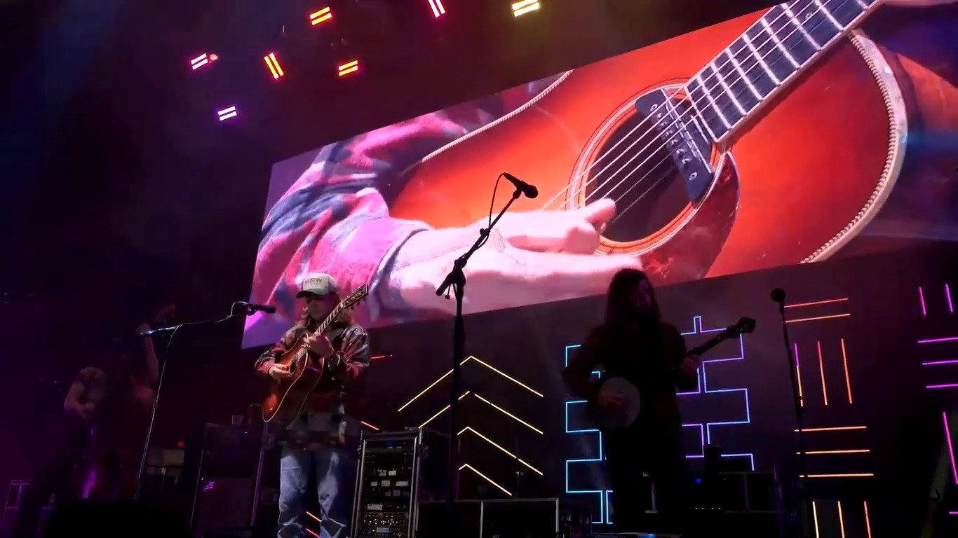 Billy Strings | 2022.11.04 — Dow Event Center - Saginaw, MI 2022 movie scene