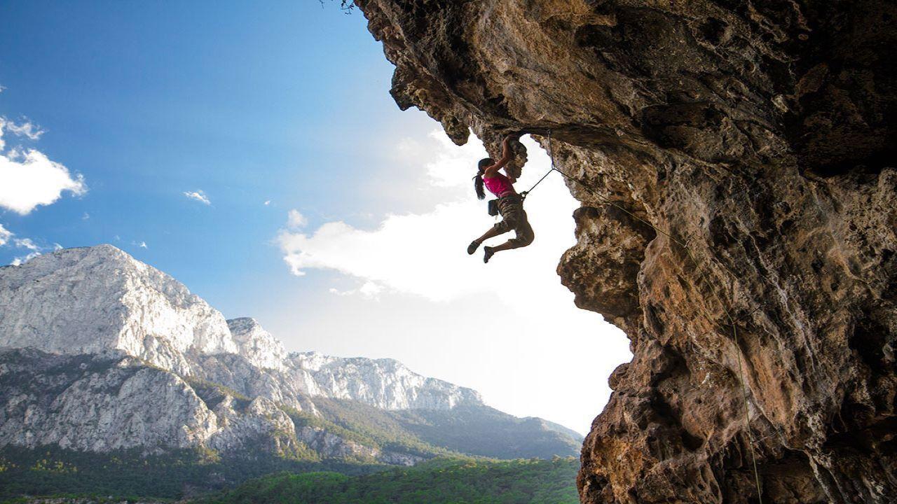 Climbing Iran 2020 movie scene