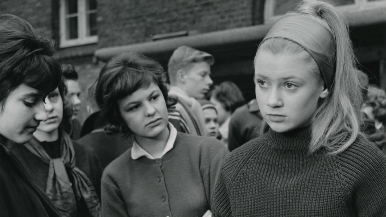 Ullabella 1961 movie scene