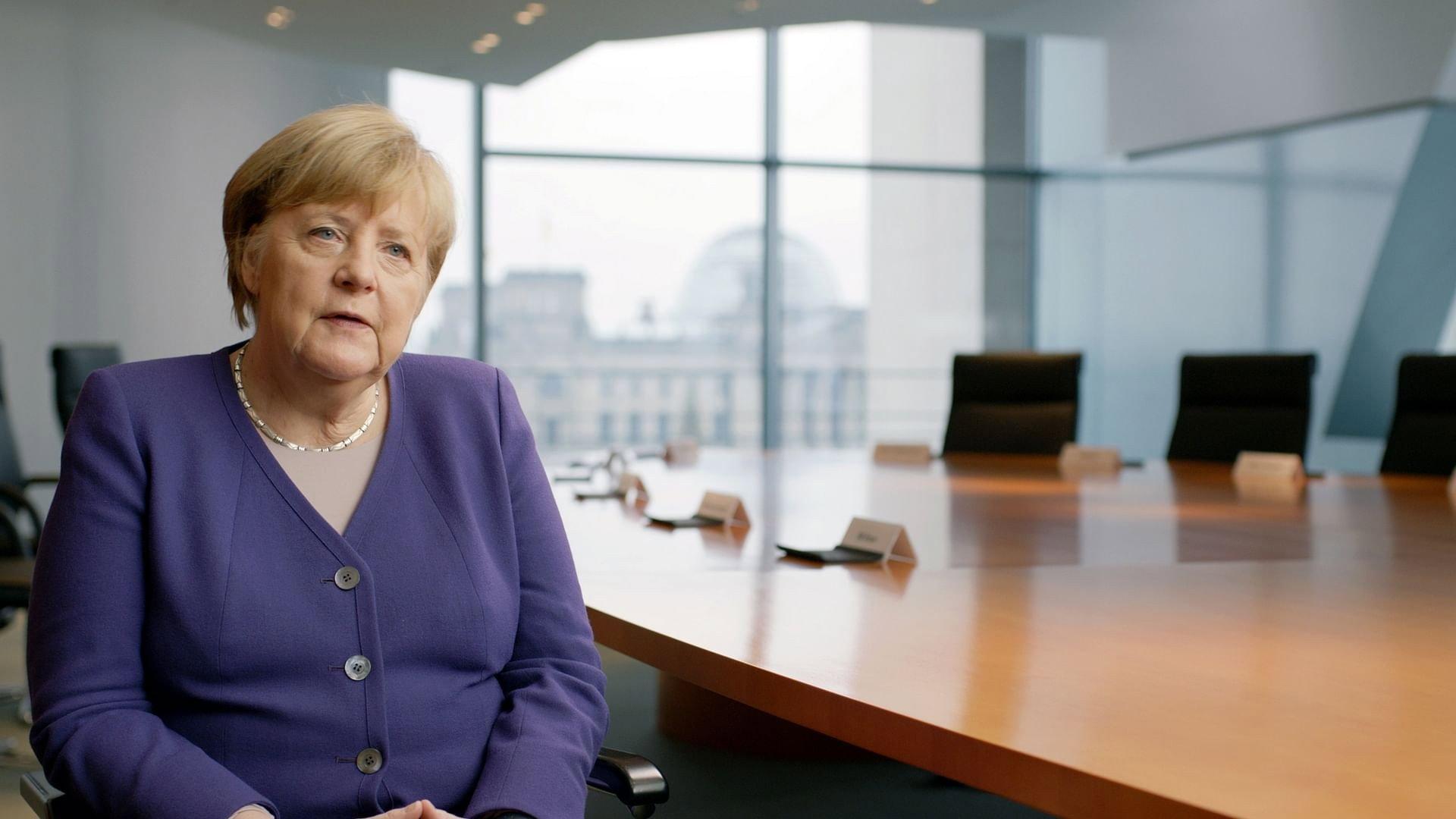 Angela Merkel - Im Lauf der Zeit 2022 movie scene