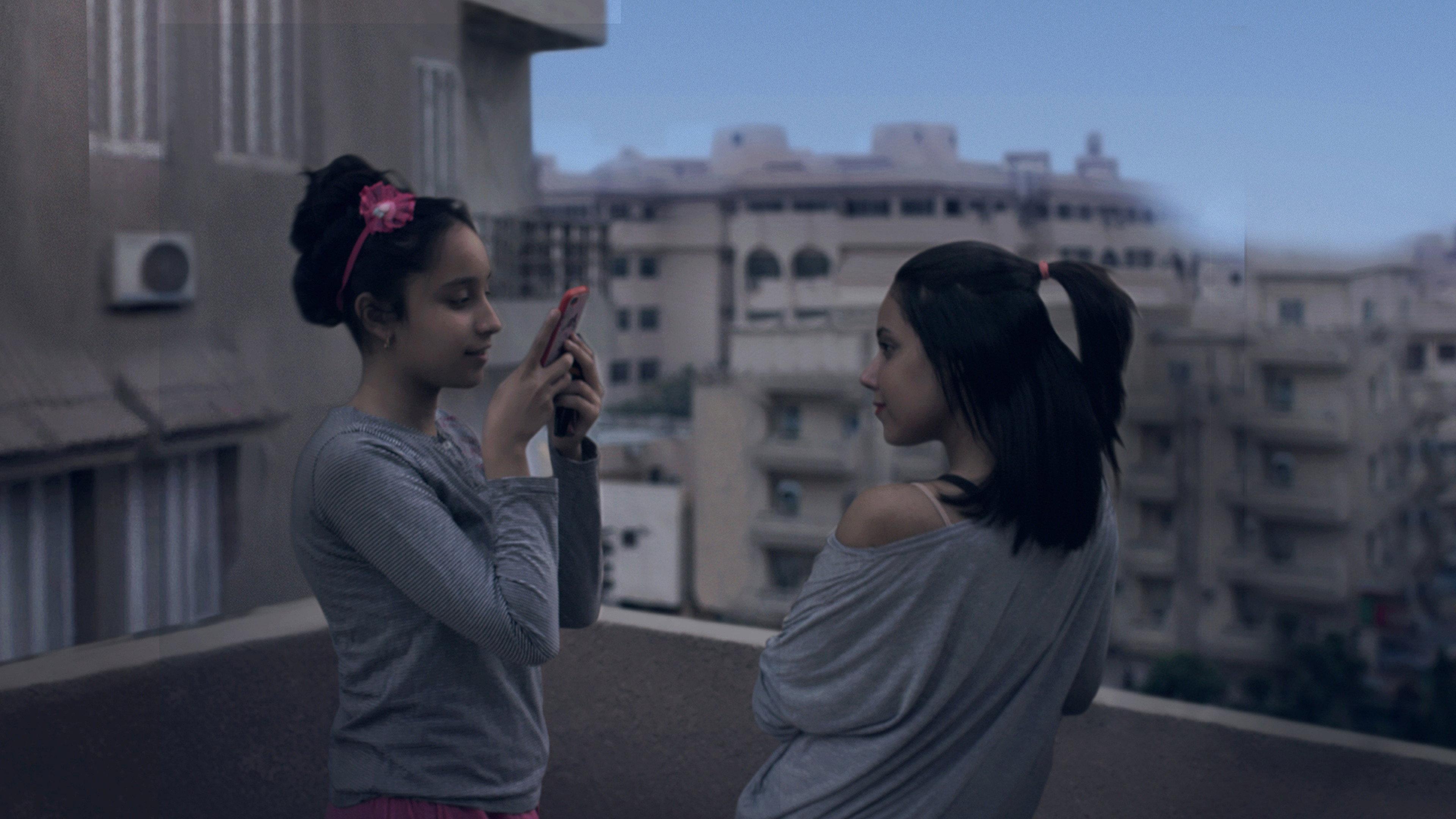 Souad 2021 movie scene