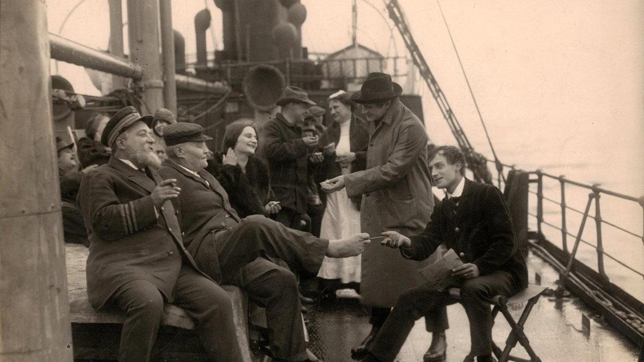 Atlantis 1913 movie scene