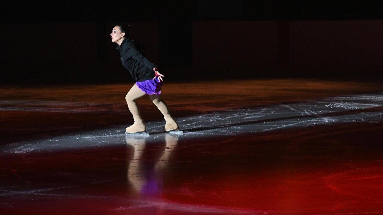 Un si long silence : une patineuse brise l'omerta 2022 movie scene