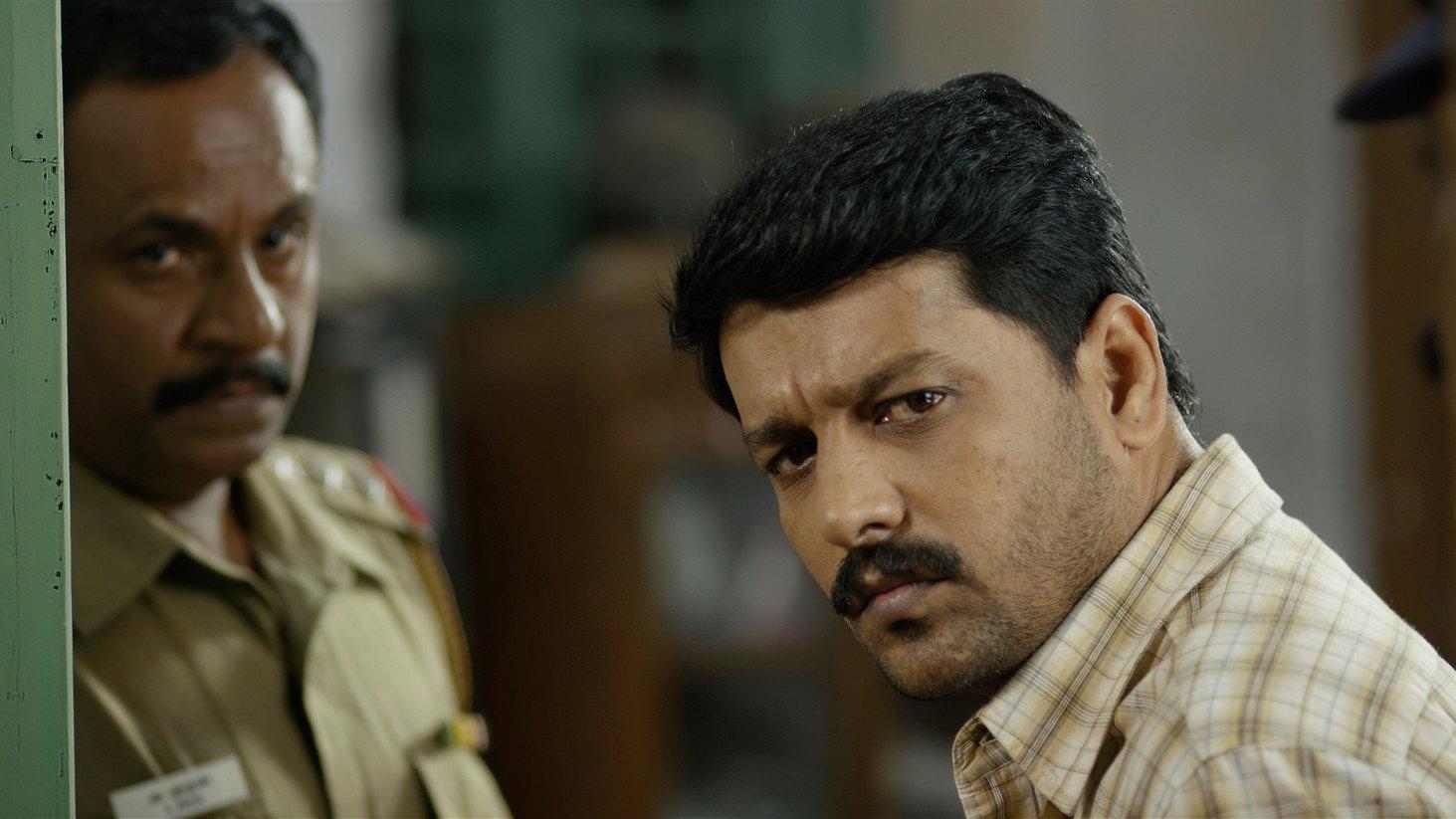 Kuttrame Thandanai 2016 movie scene