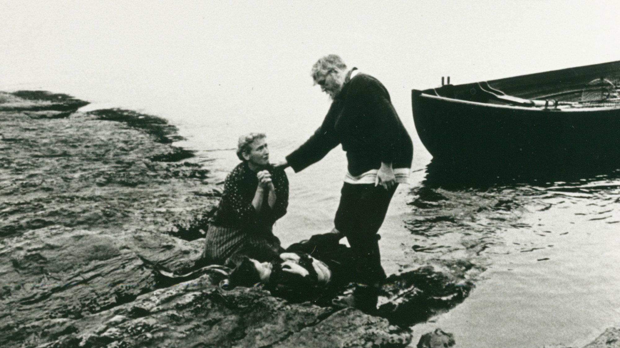 The Dangers in a Fisherman's Life 1954 movie scene