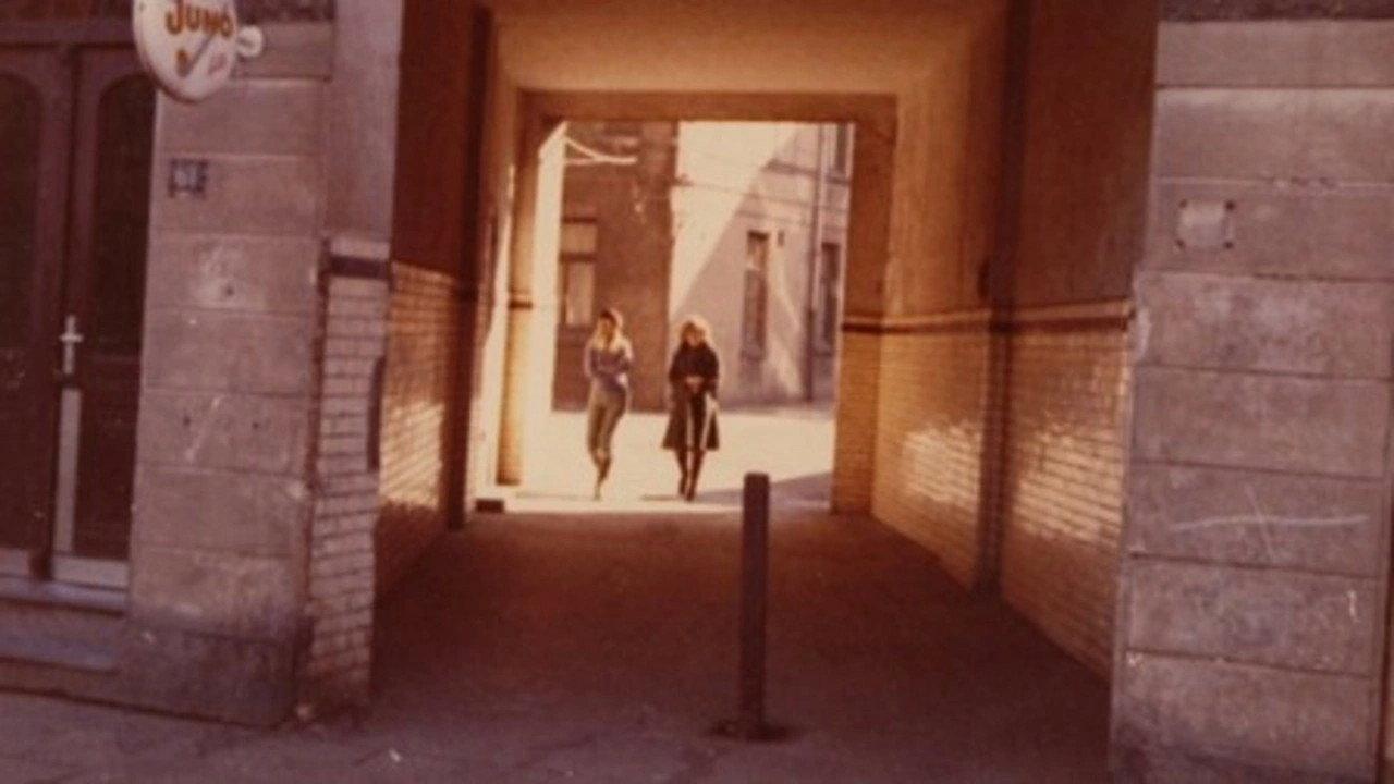T-Wo-Men 1972 movie scene