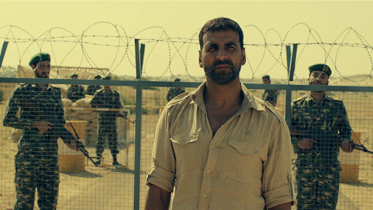 Airlift 2016 movie scene