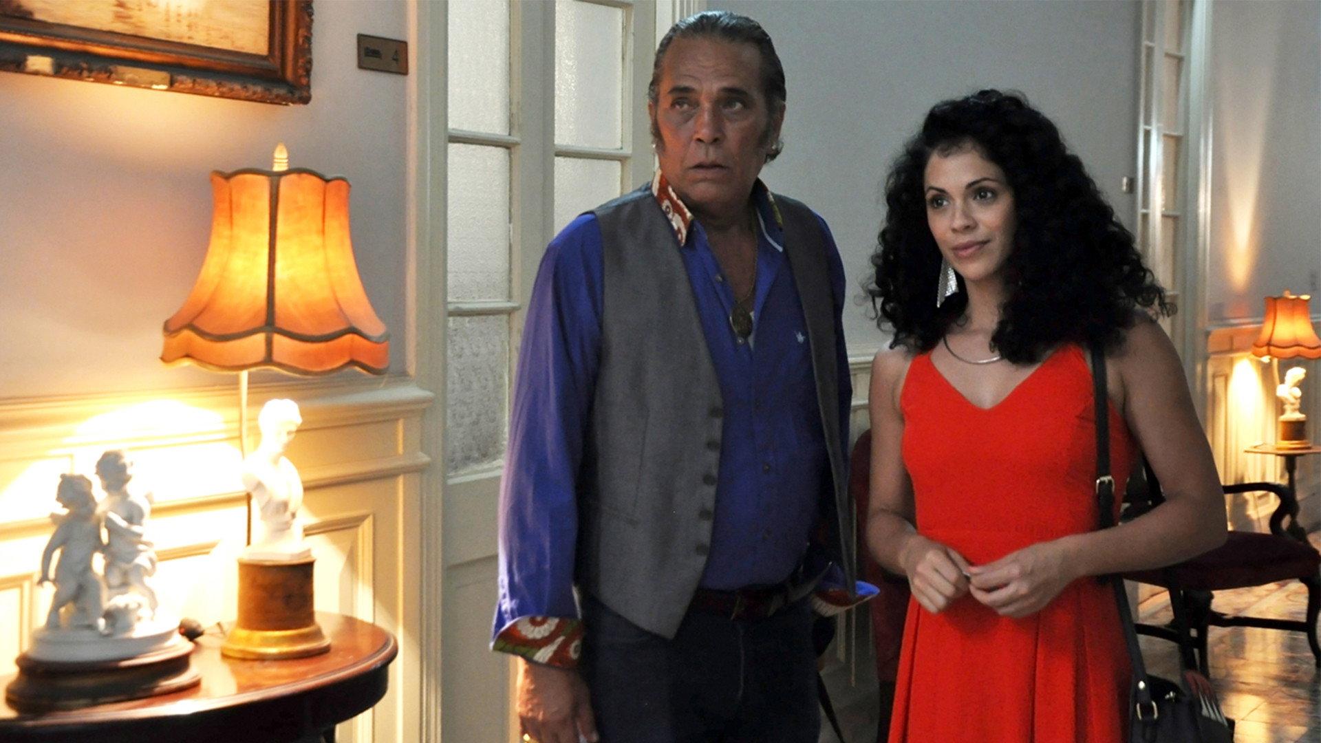 Oscuros Amores 2022 movie scene