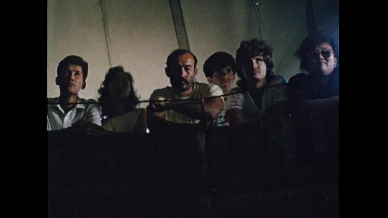 Mite 1990 movie scene