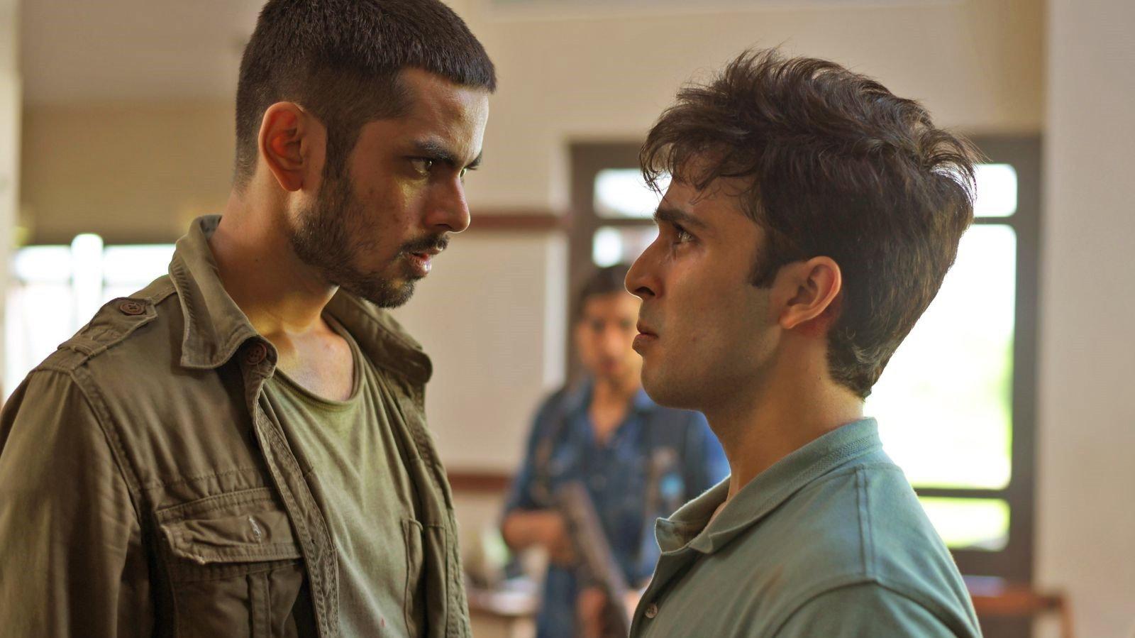 Faraaz 2023 movie scene