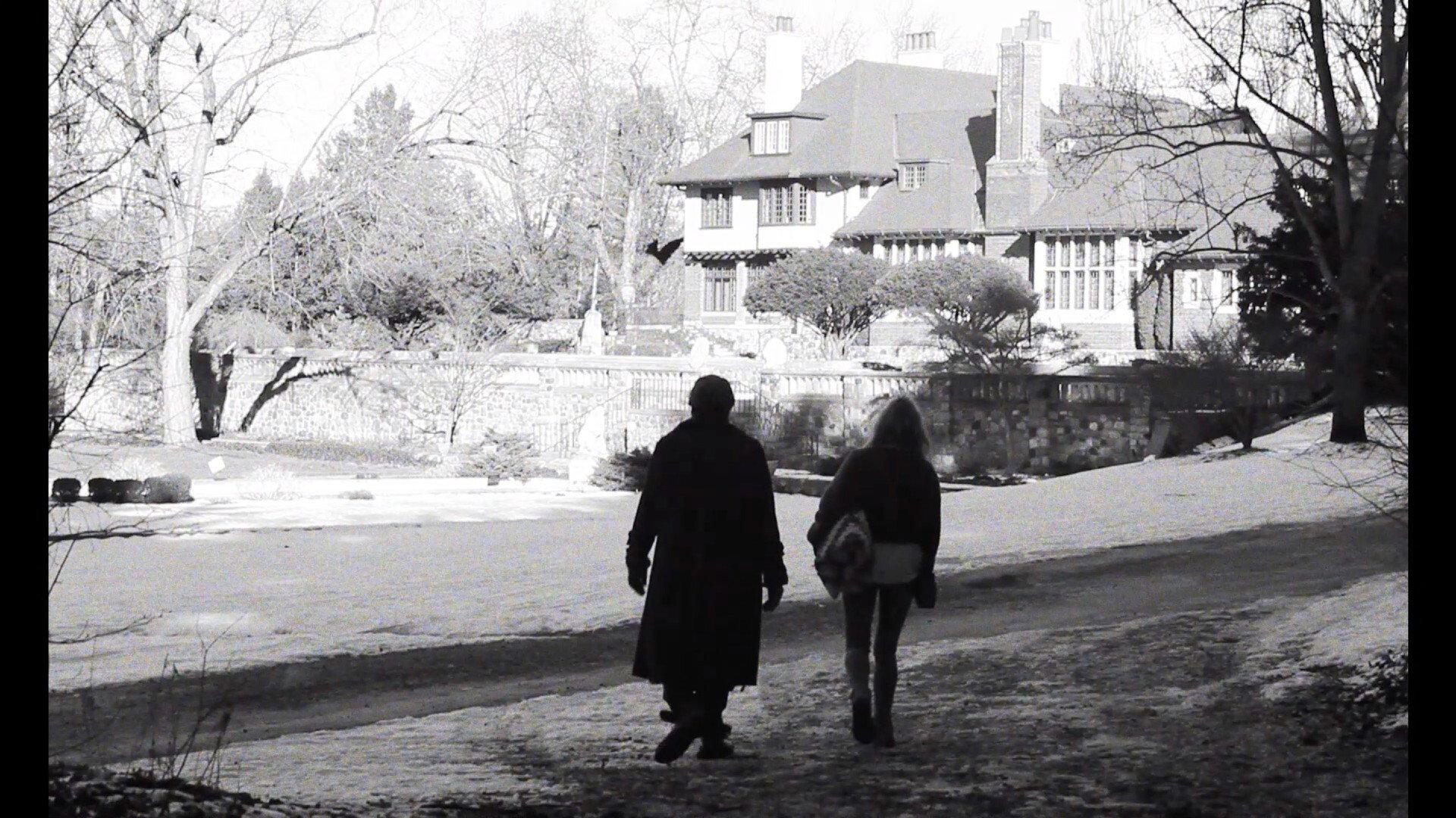 Sara & Jaimie 2021 movie scene