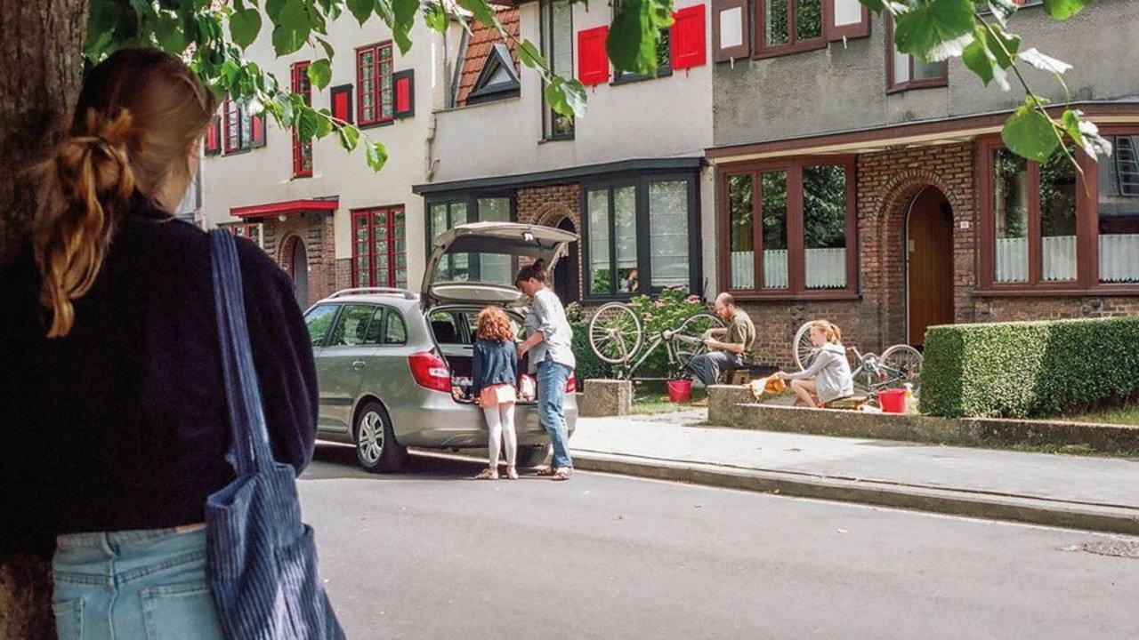 Melanie 2019 movie scene