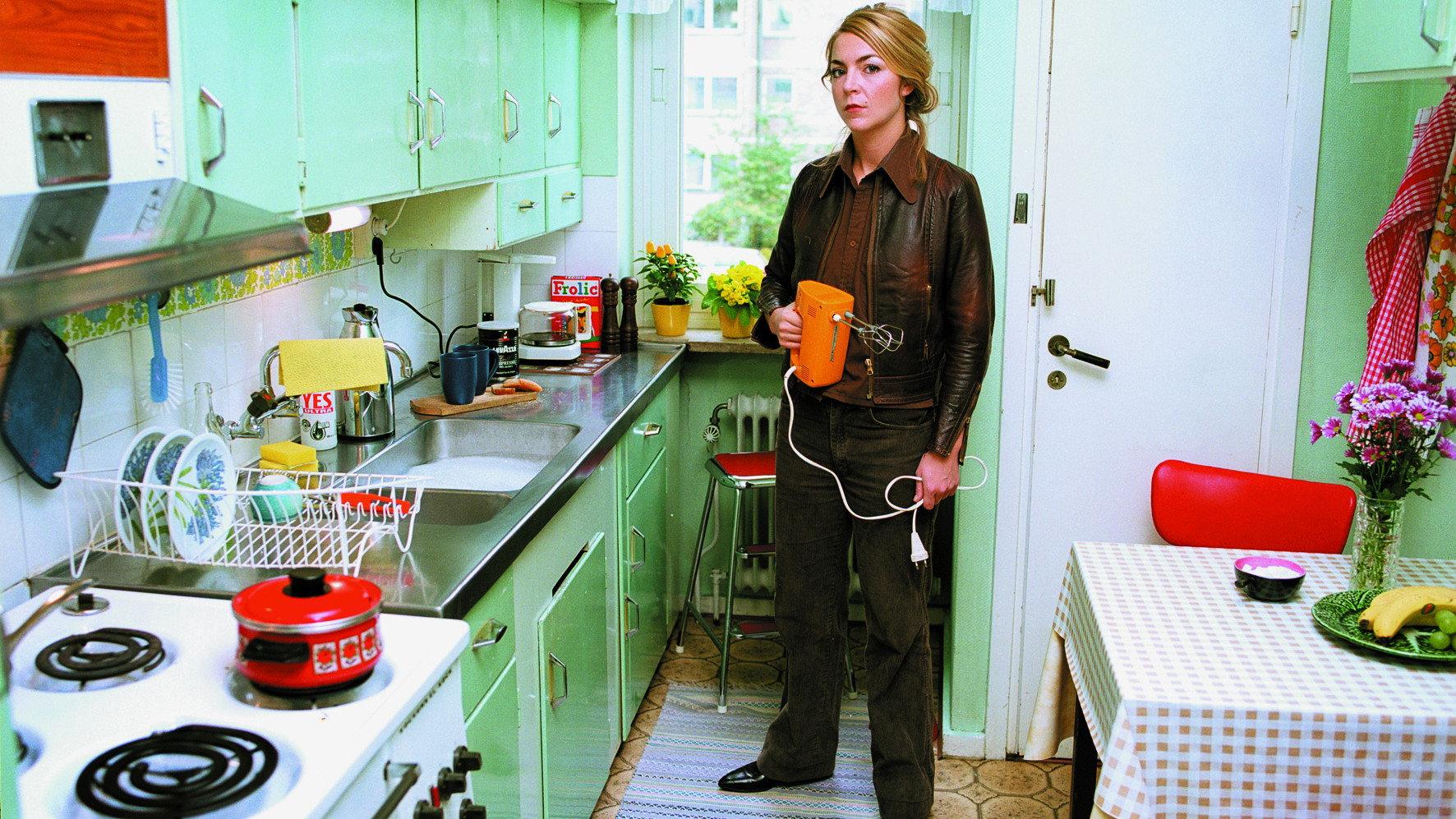 Music for One Apartment and Six Drummers 2001 movie scene