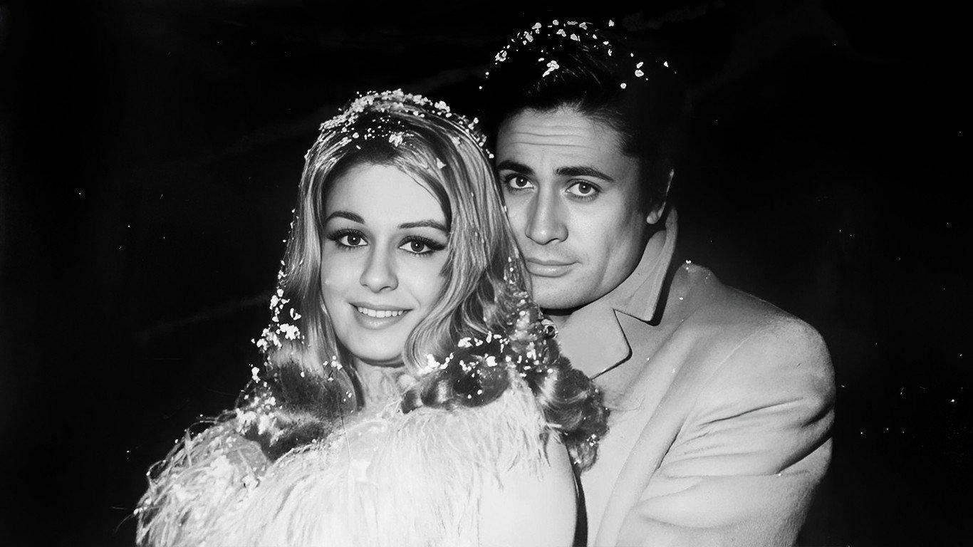 İki Yabancı 1966 movie scene