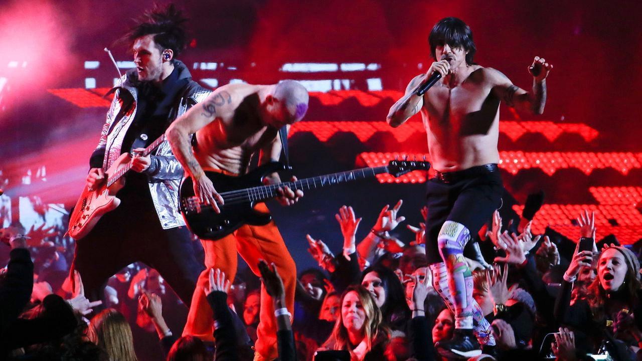 Red Hot Chili Peppers - Rock in Rio 2017 movie scene