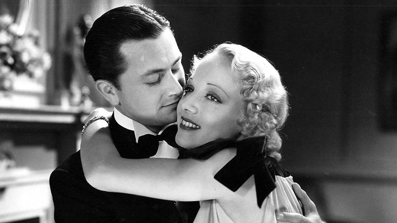 Saturday's Millions 1933 movie scene
