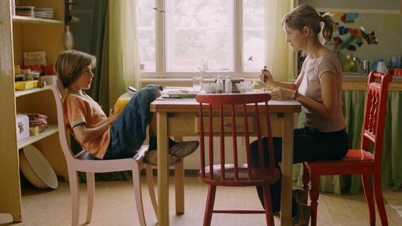 Jena Paradies 2005 movie scene