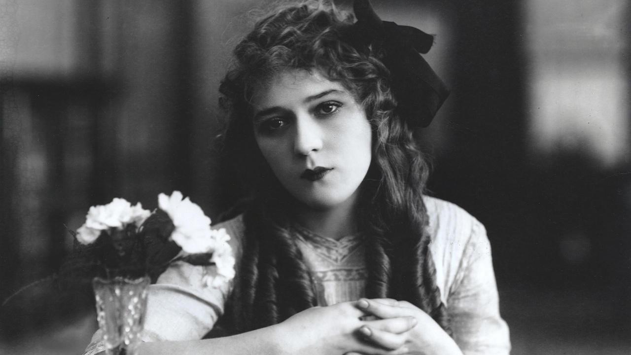 The Poor Little Rich Girl 1917 movie scene