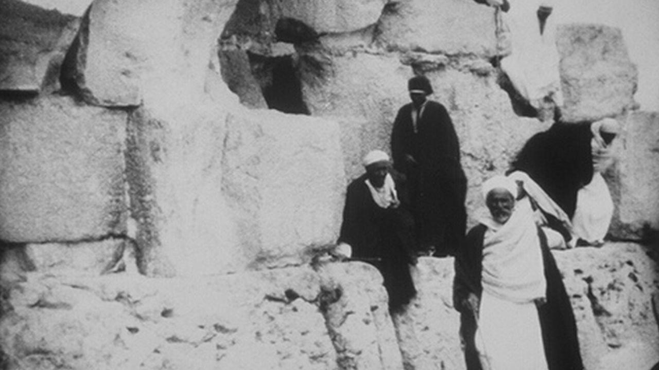Descent of the Great Pyramid 1897 movie scene